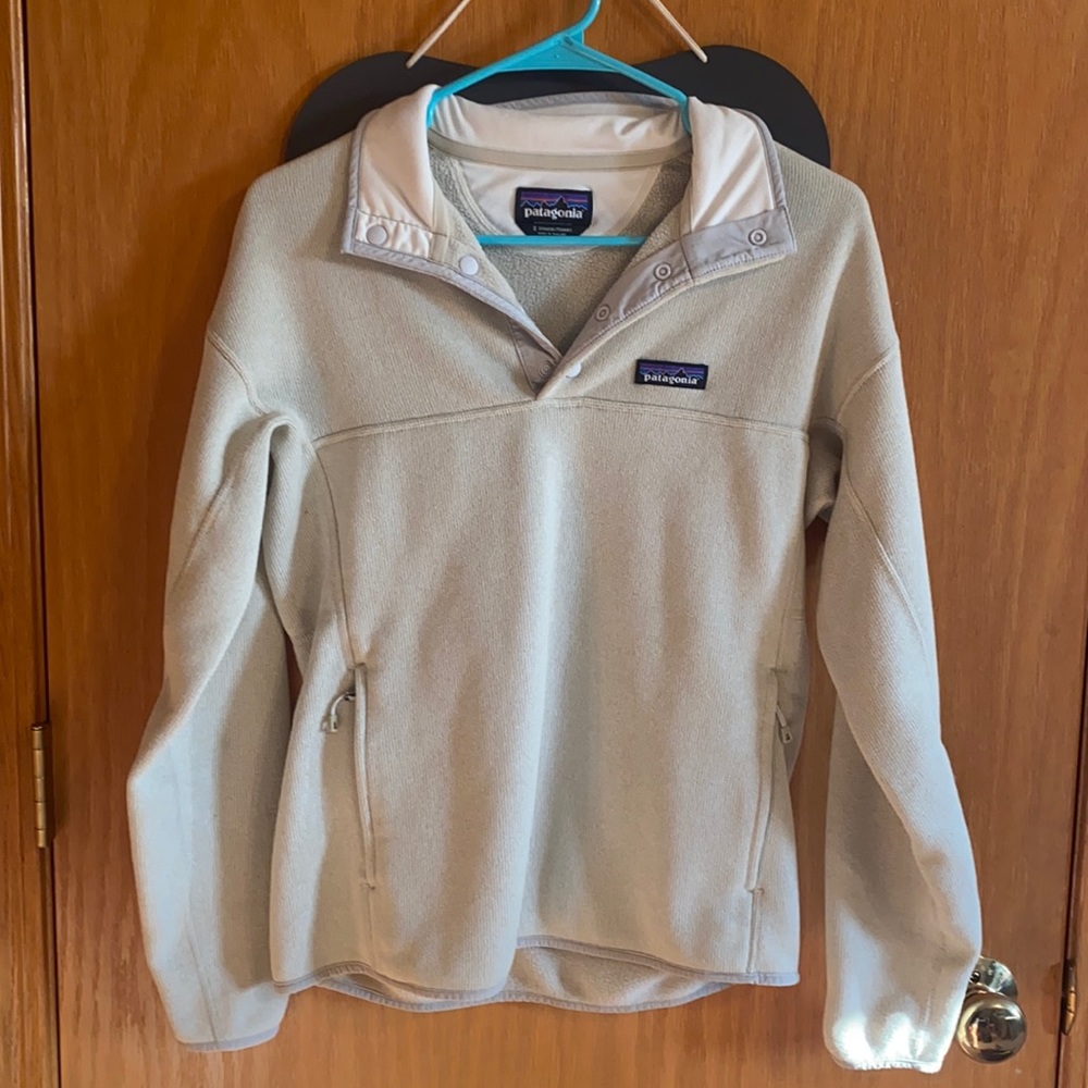 Patagonia Women's Cream Fleece Pullover
